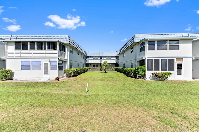 154 Tuscany C, Delray Beach, FL 33446 - view of grassy yard