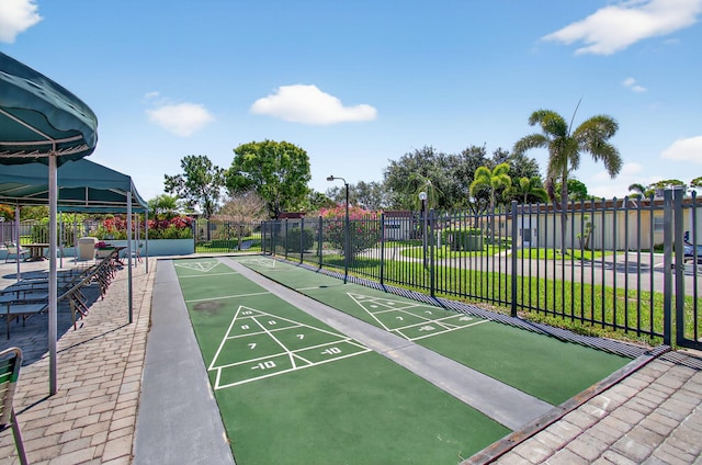 2520 SW Natura Blvd, Deerfield Beach, FL 33441 - view of property's community with shuffleboard