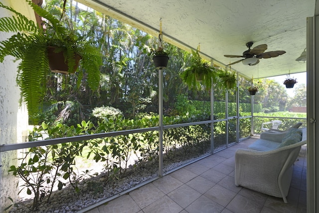 717 S US Highway 1 Unit 108, Jupiter, FL 33477 - sunroom featuring a ceiling fan