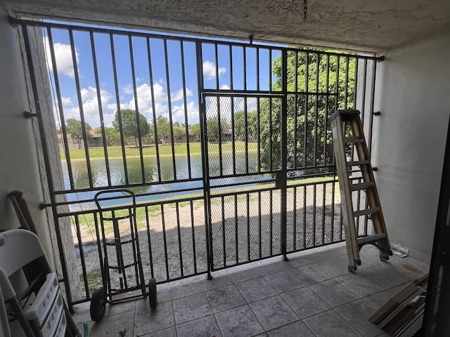 10145 NW 9th St Cir Unit 7-106, Miami, FL 33172 - gate with a water view