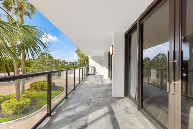 3440 S Ocean Blvd Unit 107S, Palm Beach, FL 33480 - view of balcony