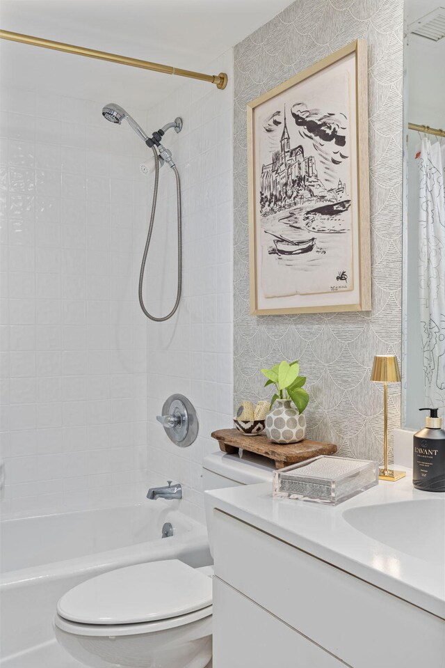 3440 S Ocean Blvd Unit 107S, Palm Beach, FL 33480 - full bath with vanity, shower / bath combo with shower curtain, and tasteful backsplash