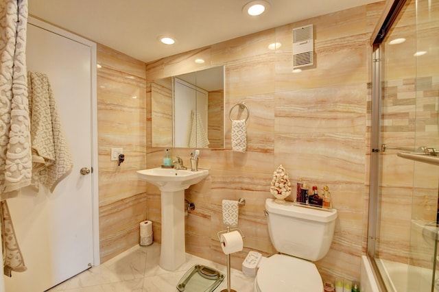 7260 Kinghurst Dr Unit 401, Delray Beach, FL 33446 - full bathroom featuring combined bath / shower with glass door and recessed lighting