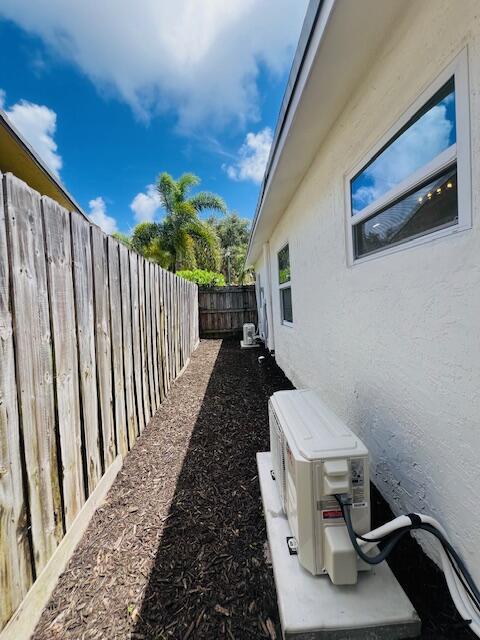 181 NE 15th Ter, Boca Raton, FL 33432 - view of fenced backyard