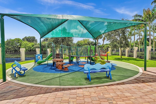 5610 Coach House Cir Unit C, Boca Raton, FL 33486 - view of community play area