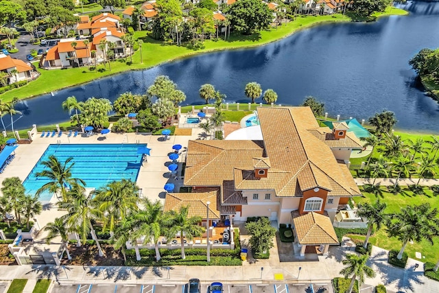 5610 Coach House Cir Unit C, Boca Raton, FL 33486 - aerial view of a pool and a nearby body of water
