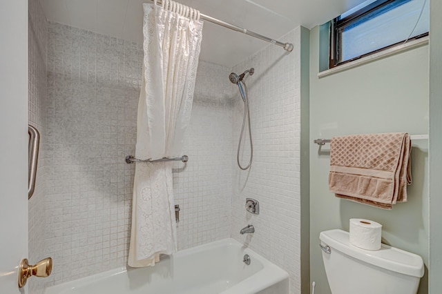 5390 Woodland Lakes Dr Unit 305, Palm Beach Gardens, FL 33418 - full bath featuring toilet and shower / bath combination with curtain