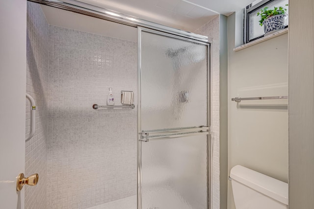 5390 Woodland Lakes Dr Unit 305, Palm Beach Gardens, FL 33418 - full bath with toilet and a stall shower