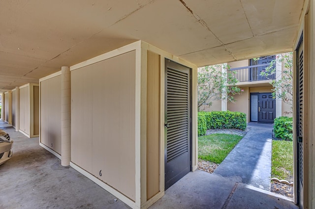 5390 Woodland Lakes Dr Unit 305, Palm Beach Gardens, FL 33418 - view of patio / terrace