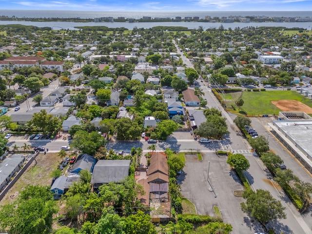 909 N L St, Lake Worth Beach, FL 33460 - aerial view of residential area with a large body of water