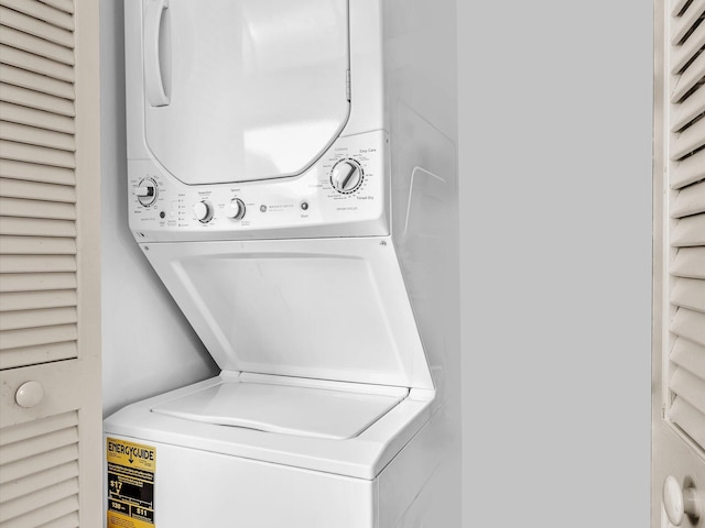 5869 Sugar Palm A Ct Unit A, Delray Beach, FL 33484 - laundry room featuring stacked washer / drying machine