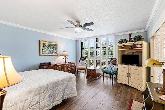 6662 Boca Del Mar Dr Unit 118, Boca Raton, FL 33433 - bedroom featuring dark wood-type flooring, a textured ceiling, ornamental molding, floor to ceiling windows, and ceiling fan
