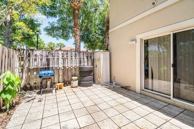 841 Summit Lake Dr, West Palm Beach, FL 33406 - view of patio / terrace featuring grilling area