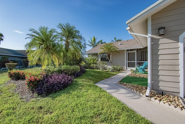 5064 El Claro Cir, West Palm Beach, FL 33415 - view of grassy yard
