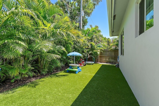 17742 Evangeline Ave, Jupiter, FL 33458 - view of yard