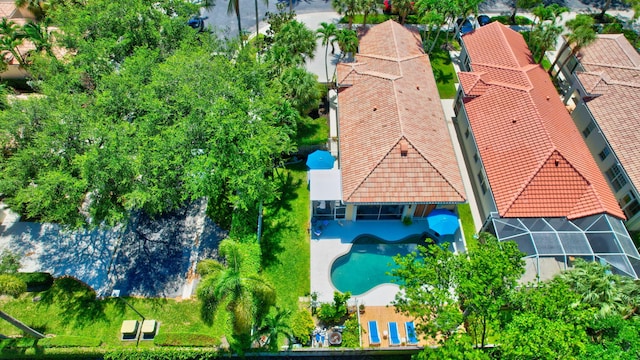 2002 Valencia Dr, Delray Beach, FL 33445 - view of subject property featuring a pool