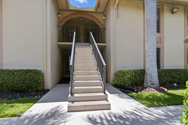 9521 Boca Cove Cir Unit 508, Boca Raton, FL 33428 - entrance to property with stucco siding