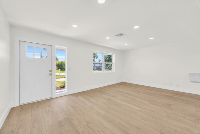 400 Riverside Dr, Palm Beach Gardens, FL 33410 - foyer entrance with light wood finished floors and recessed lighting