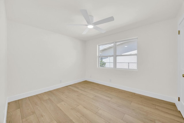 400 Riverside Dr, Palm Beach Gardens, FL 33410 - unfurnished room with light wood-style floors and ceiling fan