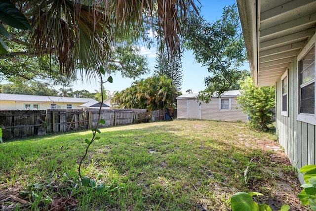 6015 Raintree Trl, Fort Pierce, FL 34982 - view of yard