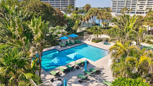 4101 N Ocean Blvd Unit 908, Boca Raton, FL 33431 - community pool with a patio area