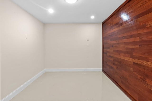 1555 SE 7th St, Deerfield Beach, FL 33441 - empty room with recessed lighting and baseboards