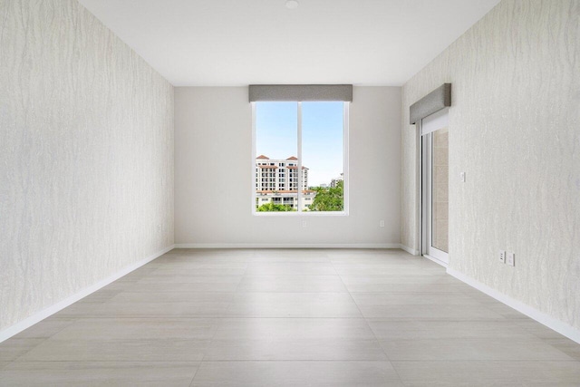 200 SE Mizner Blvd Unit 514, Boca Raton, FL 33432 - unfurnished room featuring baseboards