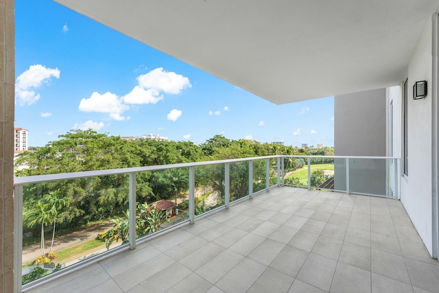 200 SE Mizner Blvd Unit 514, Boca Raton, FL 33432 - balcony with view of scattered trees