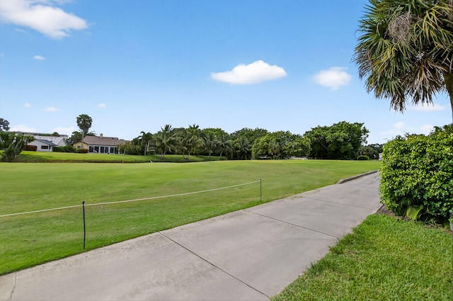 574 Emerald Way E, Deerfield Beach, FL 33442 - surrounding community featuring golf course view