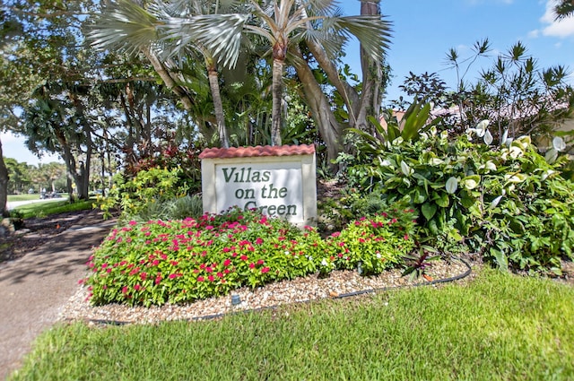 574 Emerald Way E, Deerfield Beach, FL 33442 - view of community / neighborhood sign