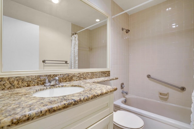 3741 English D Ln Unit D, Lake Worth, FL 33467 - full bath featuring shower / bath combo, vanity, and recessed lighting