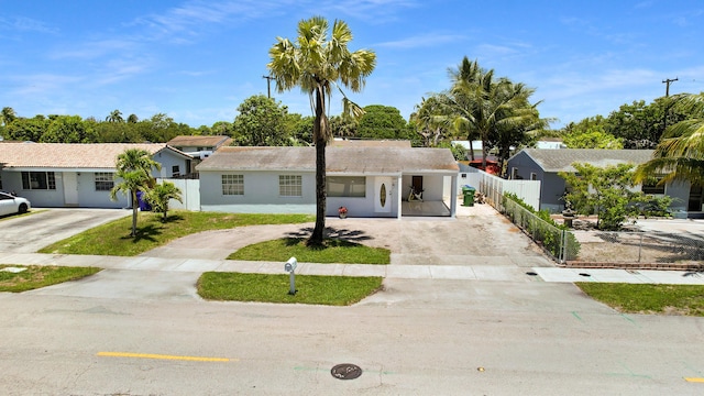1395 SW 46 Th Ave, Fort Lauderdale, FL 33317 - single story home with driveway