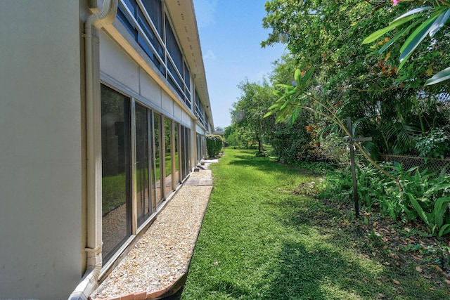 1900 S Kanner Hwy Unit 3-108, Stuart, FL 34994 - view of yard