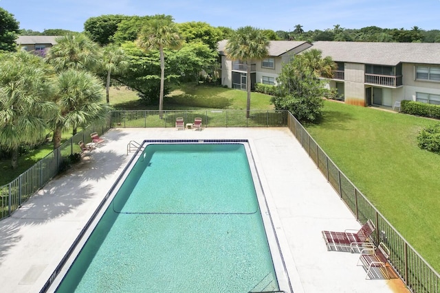 2755 W Atlantic Ave Unit C 212, Delray Beach, FL 33445 - view of community pool