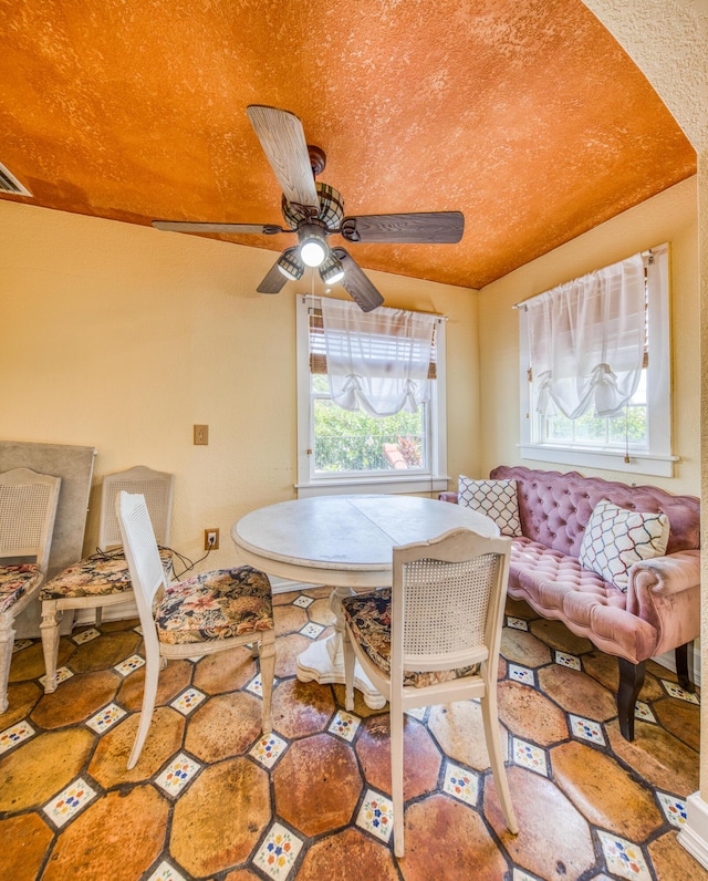 624 10th Ave N, Lake Worth Beach, FL 33460 - dining room with a ceiling fan