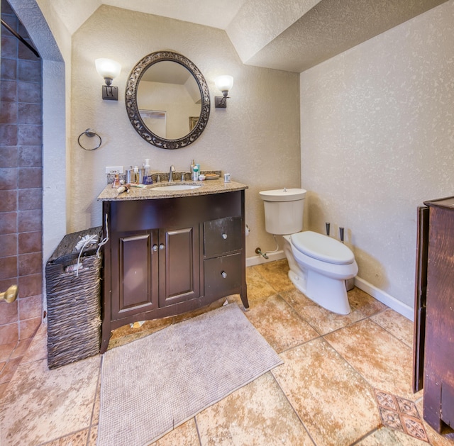 624 10th Ave N, Lake Worth Beach, FL 33460 - bathroom with a textured wall and vanity