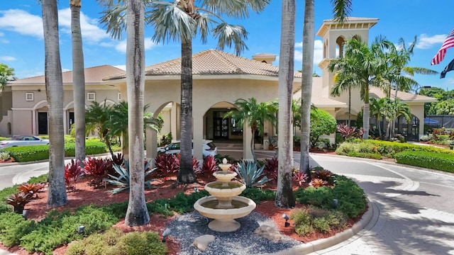7052 Cataluna Cir, Delray Beach, FL 33446 - view of front of home featuring stucco siding and a tiled roof