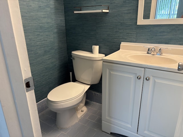 613 Fanshaw O Unit 613O, Boca Raton, FL 33434 - half bath featuring tile patterned flooring and vanity
