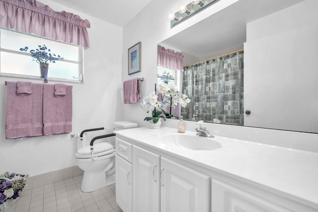 9976 Seacrest Cir Unit D, Boynton Beach, FL 33437 - full bath with vanity, tile patterned flooring, plenty of natural light, and a shower with shower curtain