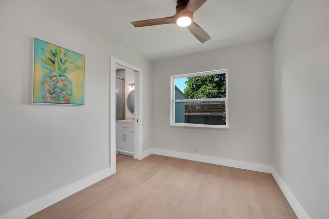 950 York St, West Palm Beach, FL 33401 - empty room with wood finished floors and a ceiling fan