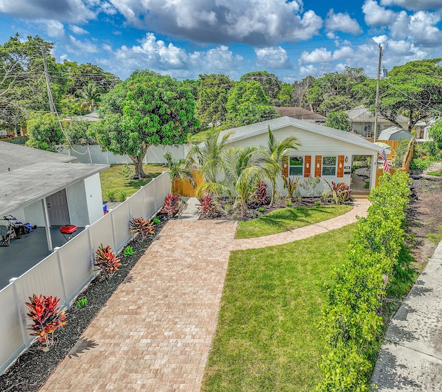 950 York St, West Palm Beach, FL 33401 - view of front of house
