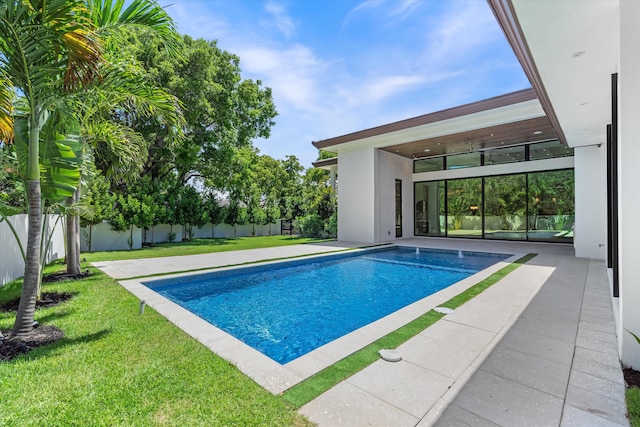 2265 NE 30th Ct, Lighthouse Point, FL 33064 - outdoor pool with a fenced backyard and a patio