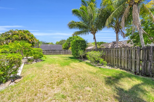 9070 NW 16th St, Plantation, FL 33322 - view of fenced backyard