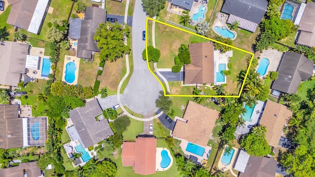 9070 NW 16th St, Plantation, FL 33322 - aerial perspective of suburban area with a pool and property boundaries highlighted