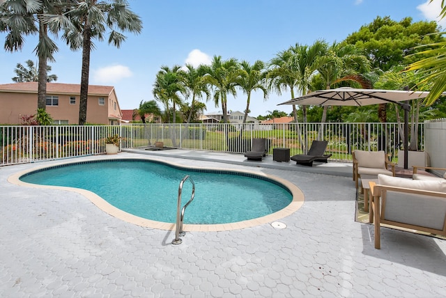 5086 Prairie Dunes Village Cir, Lake Worth, FL 33463 - view of pool with a patio