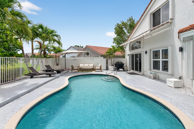 5086 Prairie Dunes Village Cir, Lake Worth, FL 33463 - view of pool with an outdoor living space and a patio area