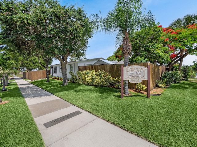 1303 NW 2nd St, Delray Beach, FL 33444 - view of community sign