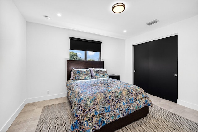 1807 NE 18th St, Fort Lauderdale, FL 33305 - bedroom featuring recessed lighting and a closet