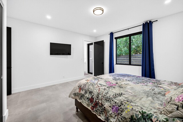 1807 NE 18th St, Fort Lauderdale, FL 33305 - bedroom featuring recessed lighting