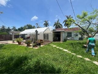 9940 SW 48th St, Miami, FL 33165 - back of property